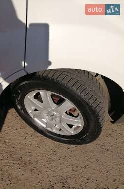 Грузовой фургон Opel Vivaro 2011 в 
