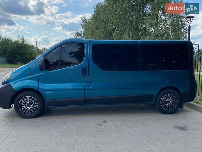 Мінівен Opel Vivaro 2006 в Борисполі