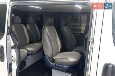 Минивэн Opel Vivaro 2009 в 
