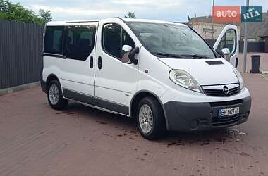 Мінівен Opel Vivaro 2007 в Сарнах