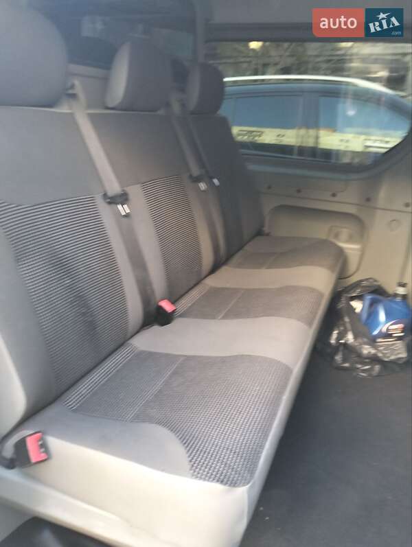 Минивэн Opel Vivaro 2013 в Славянске