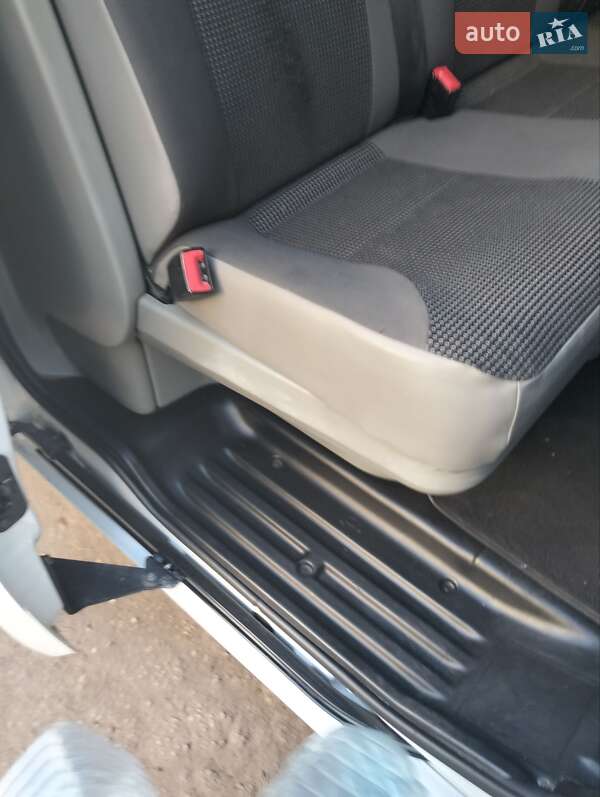 Минивэн Opel Vivaro 2013 в Славянске