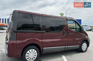 Мінівен Opel Vivaro 2004 в Кам'янець-Подільському