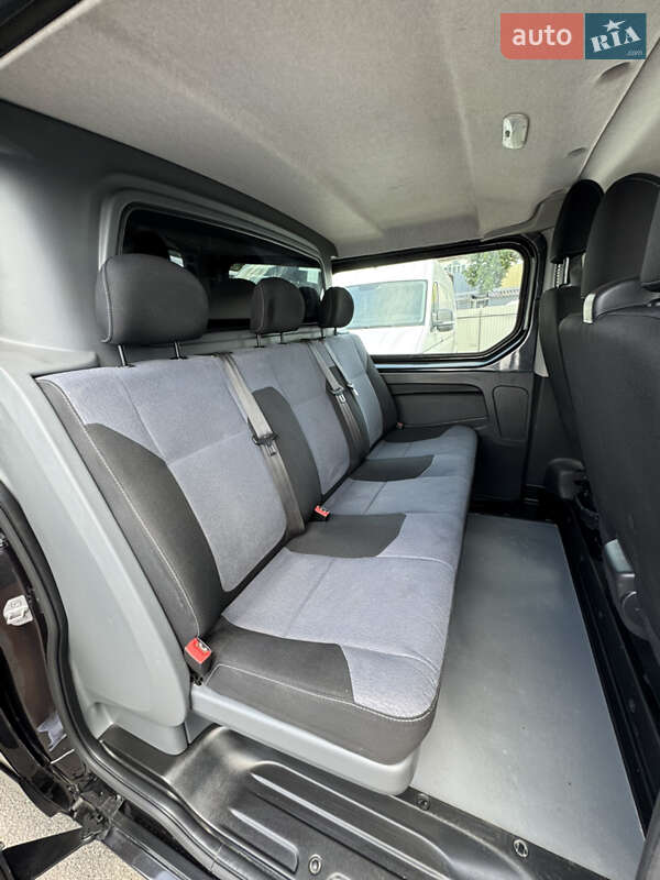 Грузопассажирский фургон Opel Vivaro 2018 в Киеве