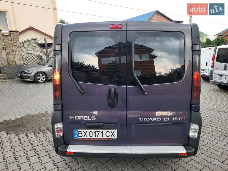 Мінівен Opel Vivaro 2005 в Хмельницькому