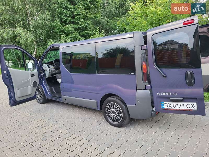 Мінівен Opel Vivaro 2005 в Хмельницькому