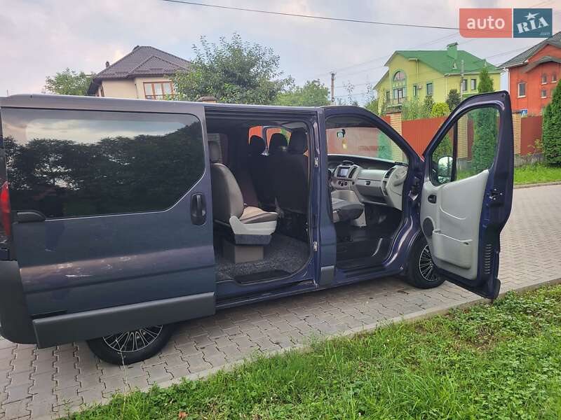 Мінівен Opel Vivaro 2005 в Хмельницькому