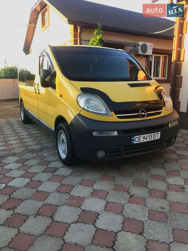 Opel Vivaro 2004