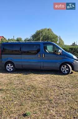 Минивэн Opel Vivaro 2006 в Валках