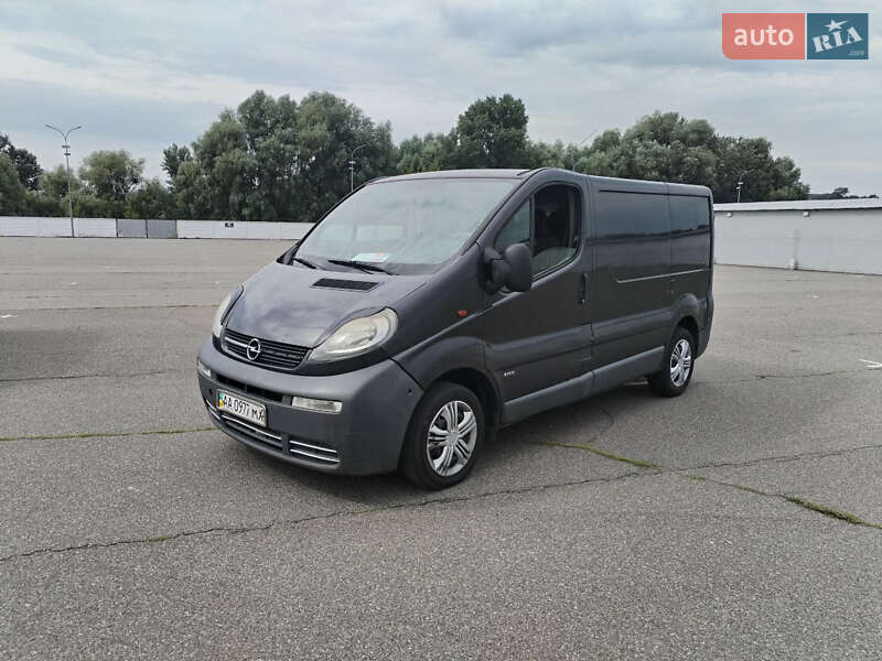 Opel Vivaro 2003
