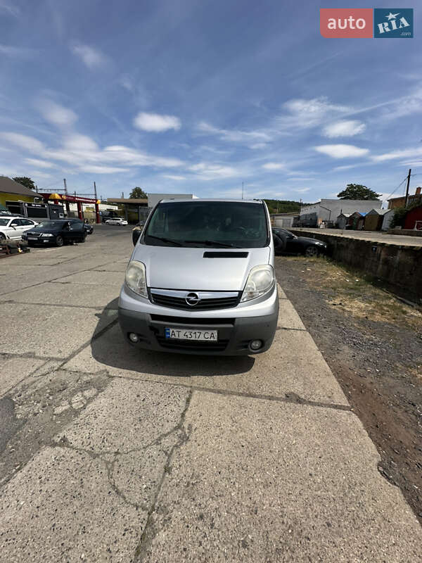 Opel Vivaro 2013