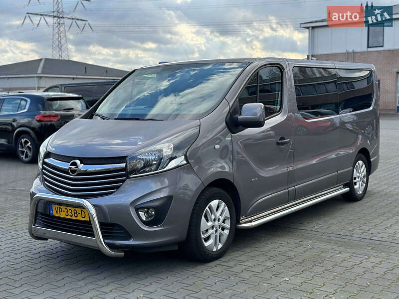 Минивэн Opel Vivaro 2015 в Киеве