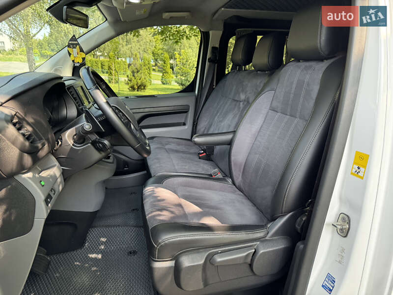 Мінівен Opel Vivaro 2020 в Хмельницькому