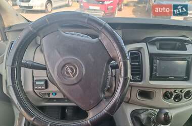 Минивэн Opel Vivaro 2005 в  фото 4 Минивэн Opel Vivaro 2005 в