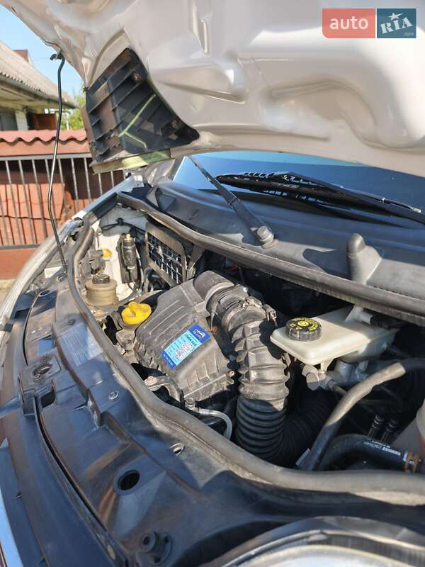 Мінівен Opel Vivaro 2010 в Ковелі