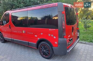 Минивэн Opel Vivaro 2003 в 