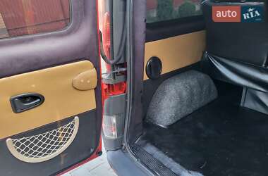 Минивэн Opel Vivaro 2003 в 