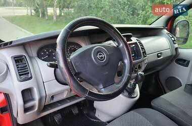 Минивэн Opel Vivaro 2003 в 