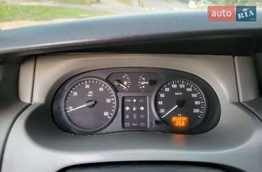 Минивэн Opel Vivaro 2003 в 