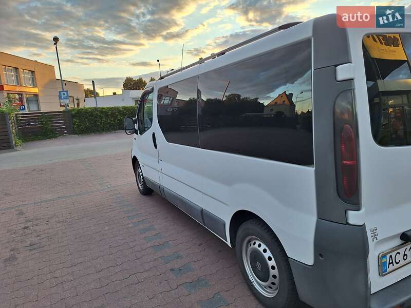 Минивэн Opel Vivaro 2005 в Ратным