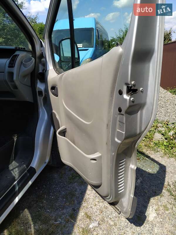 Мінівен Opel Vivaro 2006 в Шепетівці фото 9 Мінівен Opel Vivaro 2006 в Шепетівці