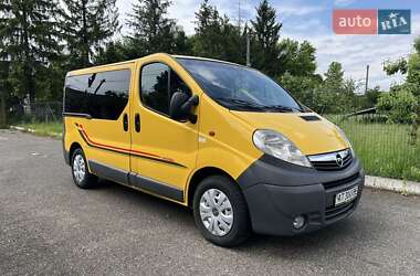 Мінівен Opel Vivaro 2008 в Коломиї