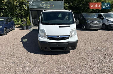 Минивэн Opel Vivaro 2014 в 