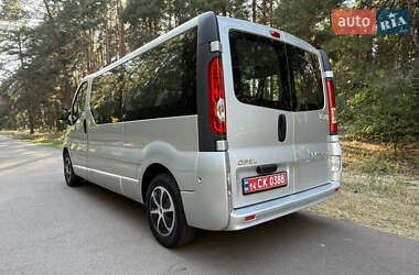 Мінівен Opel Vivaro 2014 в Києві
