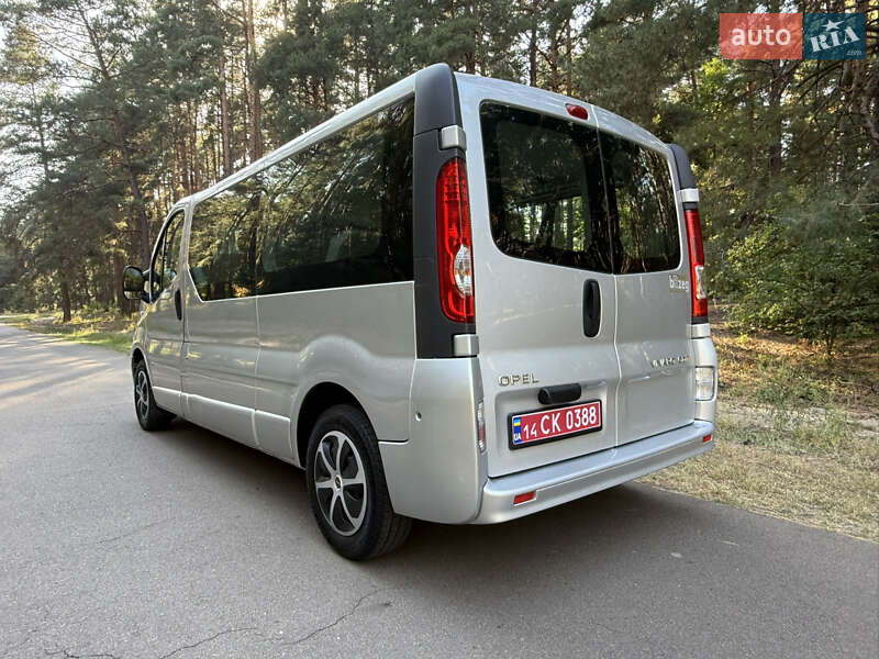 Минивэн Opel Vivaro 2014 в Киеве