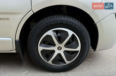 Мінівен Opel Vivaro 2014 в Києві