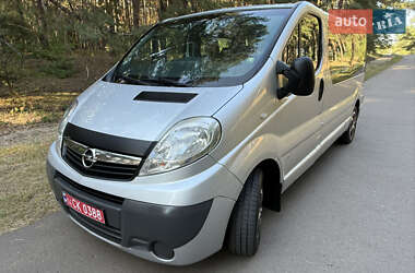 Мінівен Opel Vivaro 2014 в Києві