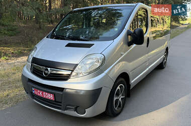 Мінівен Opel Vivaro 2014 в Києві