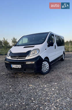Мінівен Opel Vivaro 2004 в Косові