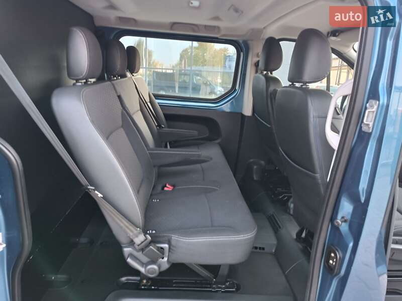 Мінівен Opel Vivaro 2015 в Івано-Франківську