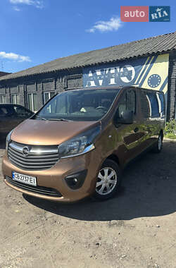 Мінівен Opel Vivaro 2015 в Ніжині
