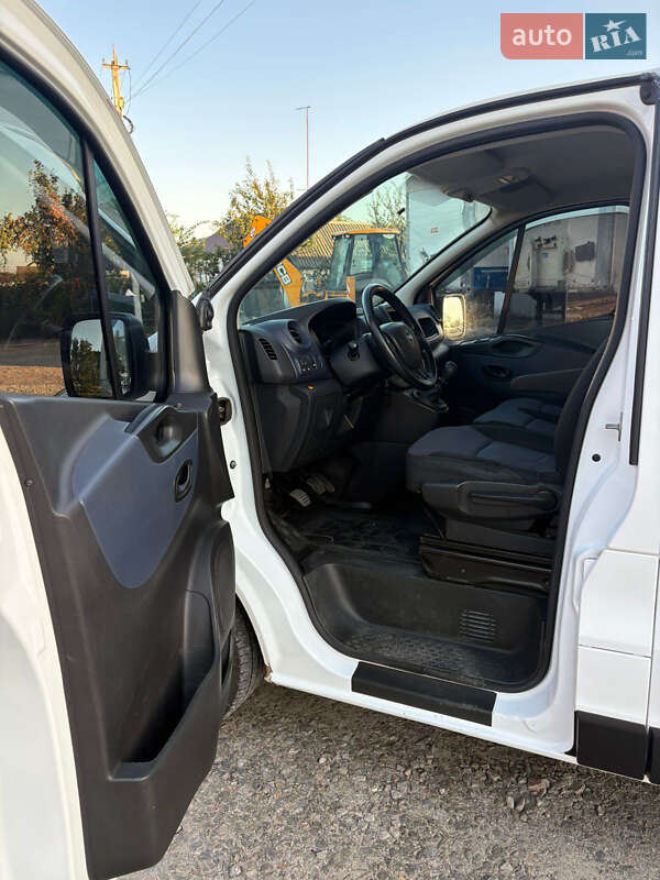Грузовой фургон Opel Vivaro 2016 в Житомире