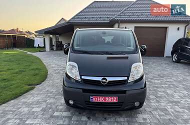 Минивэн Opel Vivaro 2012 в 