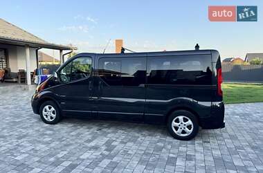 Минивэн Opel Vivaro 2012 в 