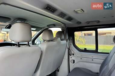 Минивэн Opel Vivaro 2012 в 