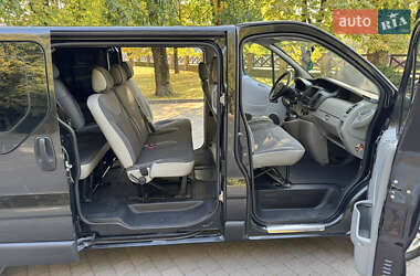 Минивэн Opel Vivaro 2010 в 