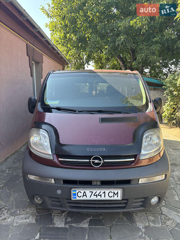 Минивэн Opel Vivaro 2005 в Умани