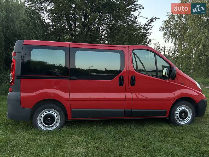 Минивэн Opel Vivaro 2014 в Дубно