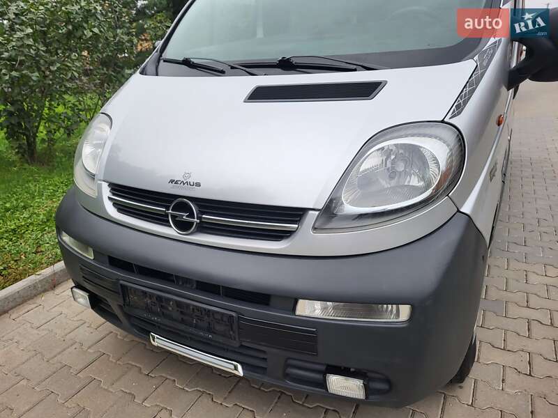 Мінівен Opel Vivaro 2004 в Хмельницькому