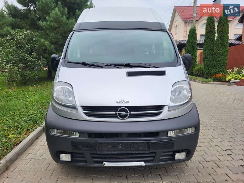 Мінівен Opel Vivaro 2004 в Хмельницькому