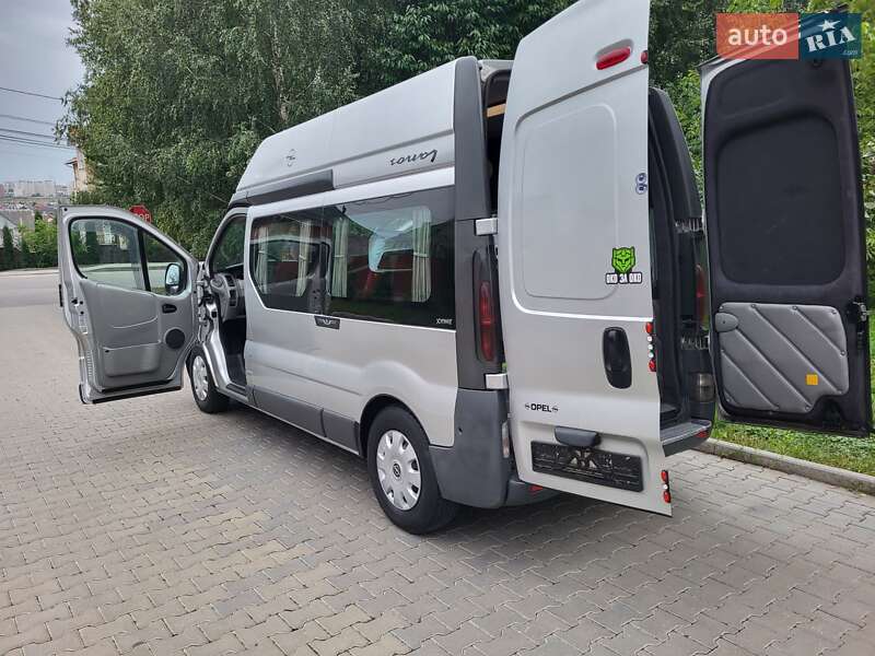 Мінівен Opel Vivaro 2004 в Хмельницькому