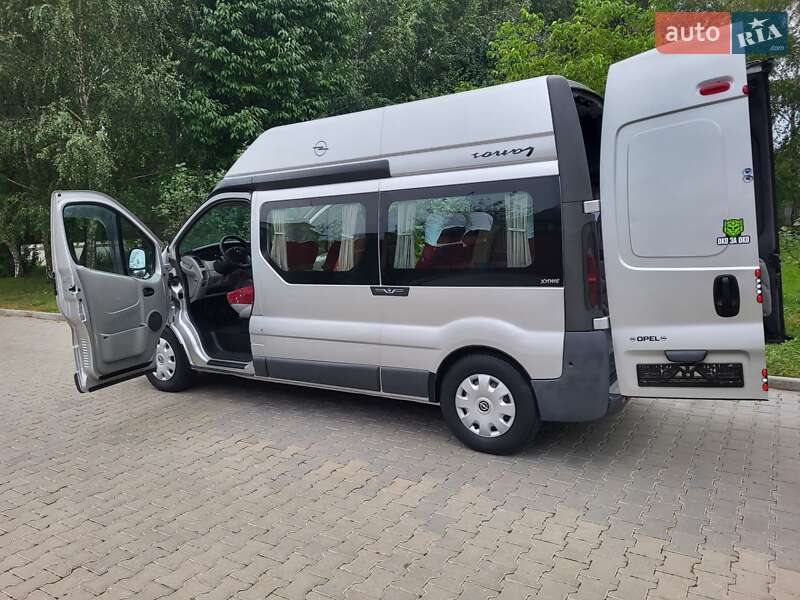 Мінівен Opel Vivaro 2004 в Хмельницькому