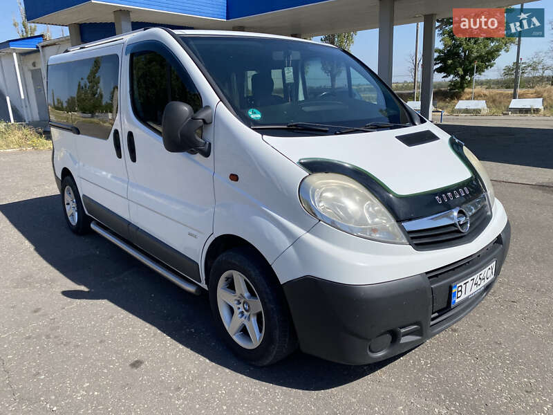 Мінівен Opel Vivaro 2008 в 