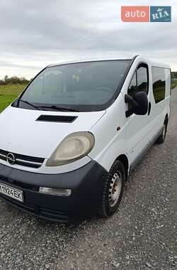 Грузопассажирский фургон Opel Vivaro 2001 в Барановке