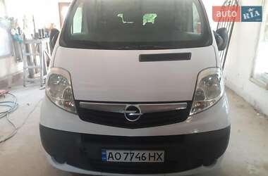 Минивэн Opel Vivaro 2011 в Виноградове