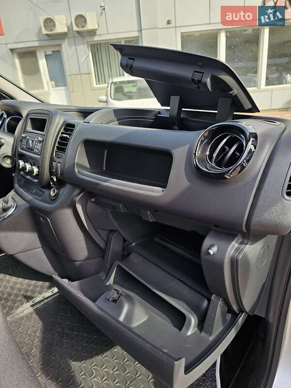 Вантажний фургон Opel Vivaro 2019 в Одесі фото 25 Вантажний фургон Opel Vivaro 2019 в Одесі